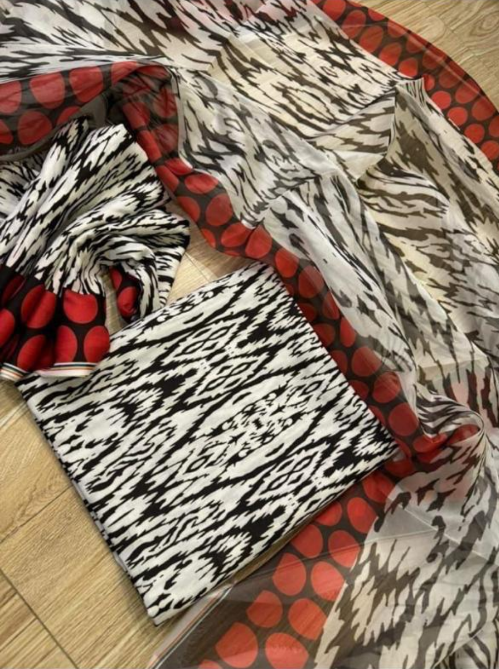 Digital Printed Swiss Lawn 3pc