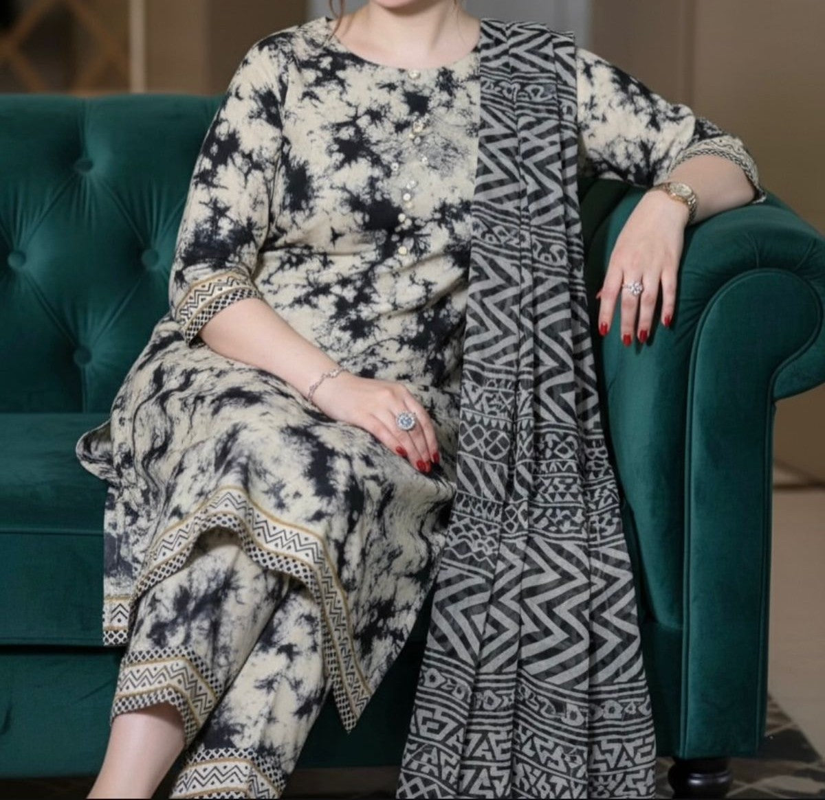 Digital Printed Swiss Lawn 3pc