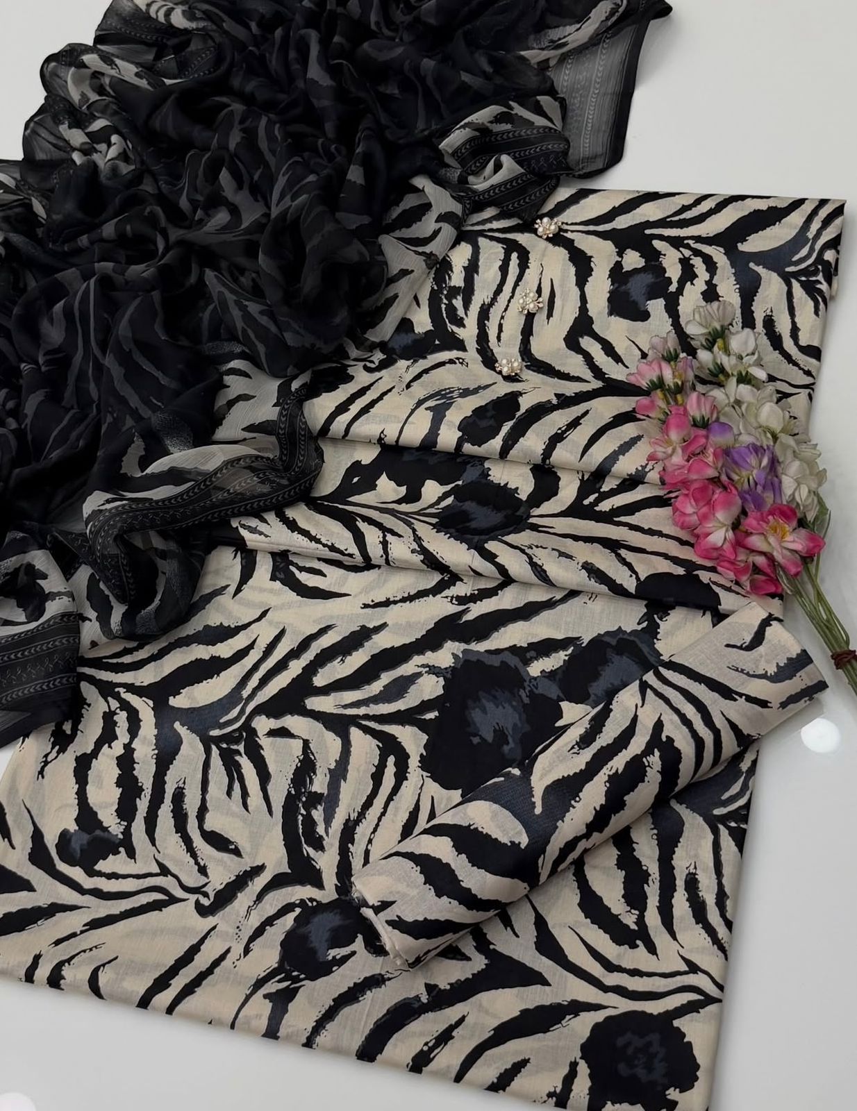 Digital Printed Swiss Lawn 3pc