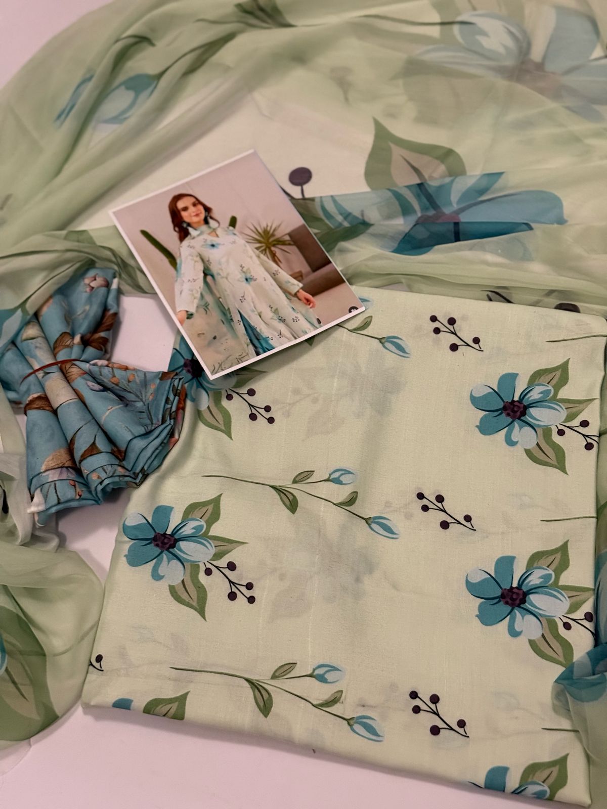 Digital Printed Swiss Lawn 3pc