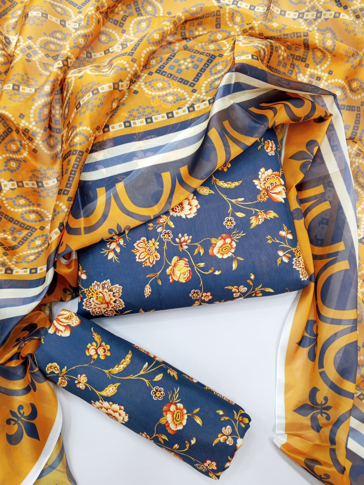 Digital Printed Swiss Lawn 3pc