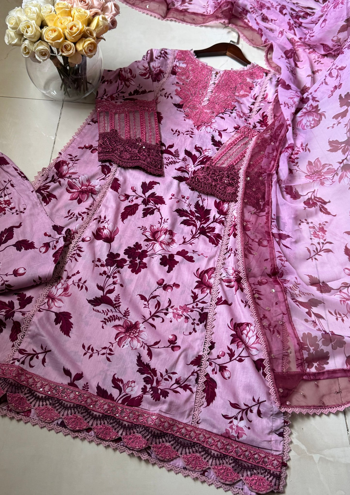 Ready-To-Wear Lawn 3pc Embroidered