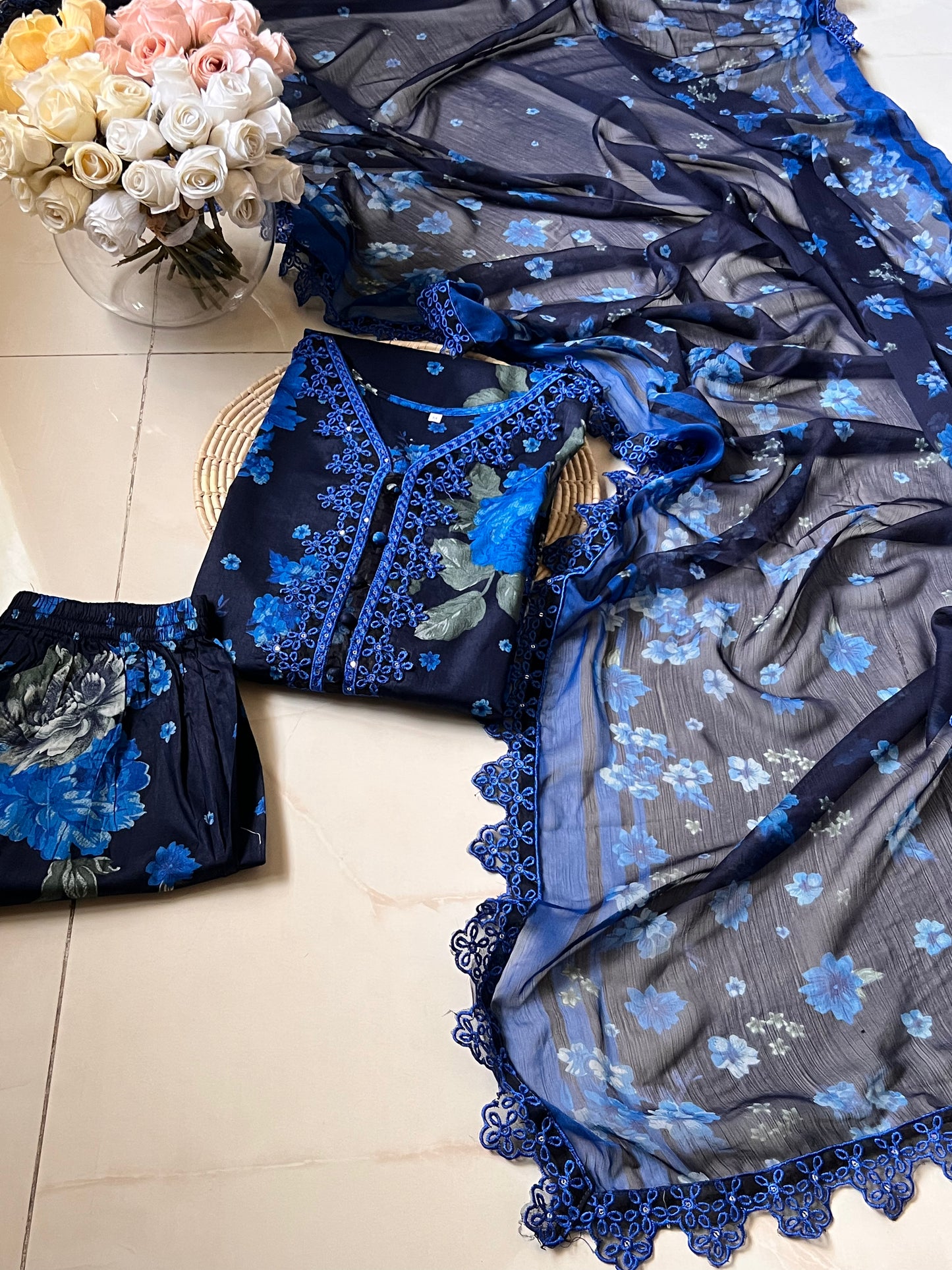 Ready-To-Wear Lawn 3pc Embroidered