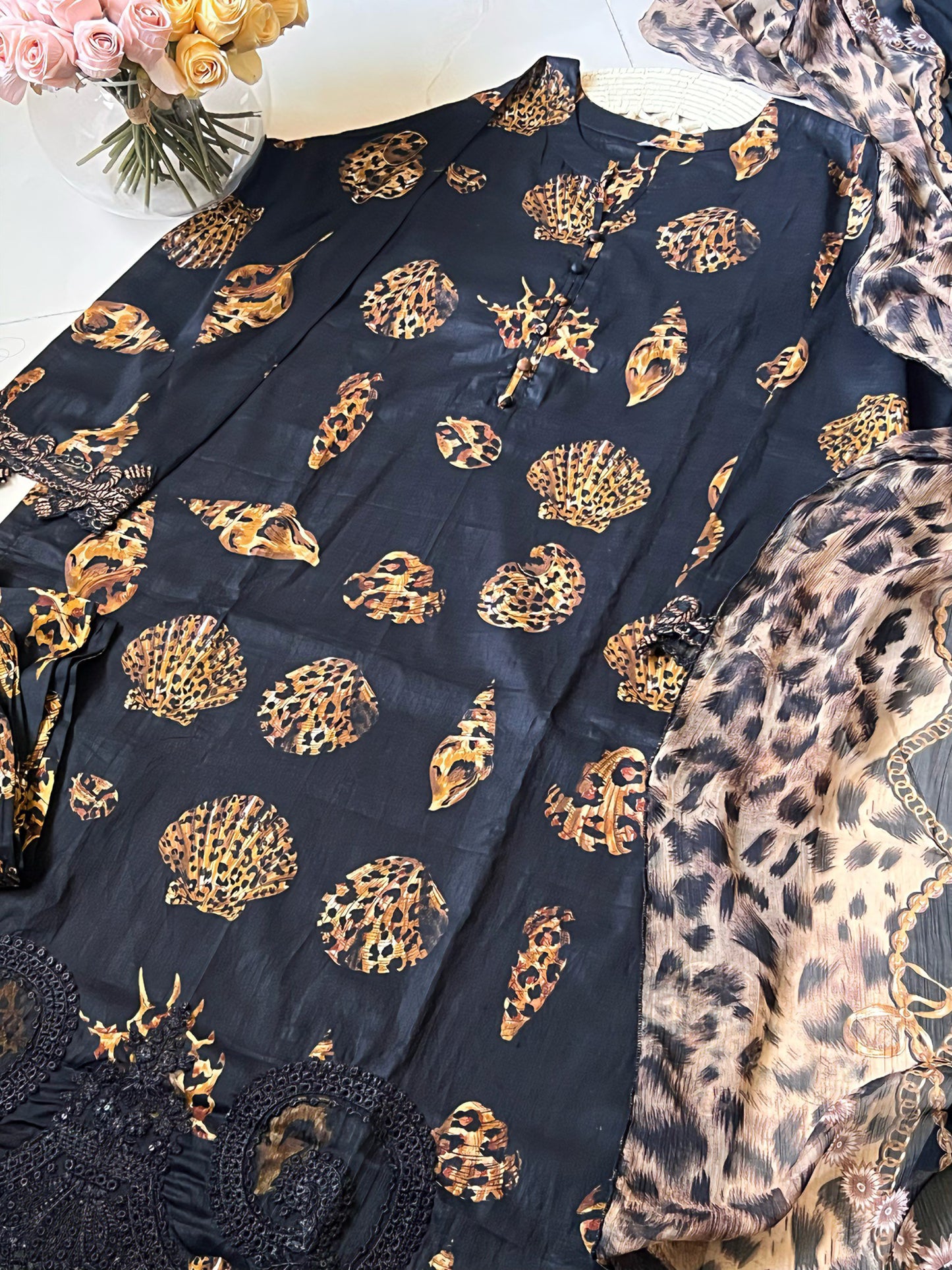 Ready-To-Wear Lawn 3pc Embroidered