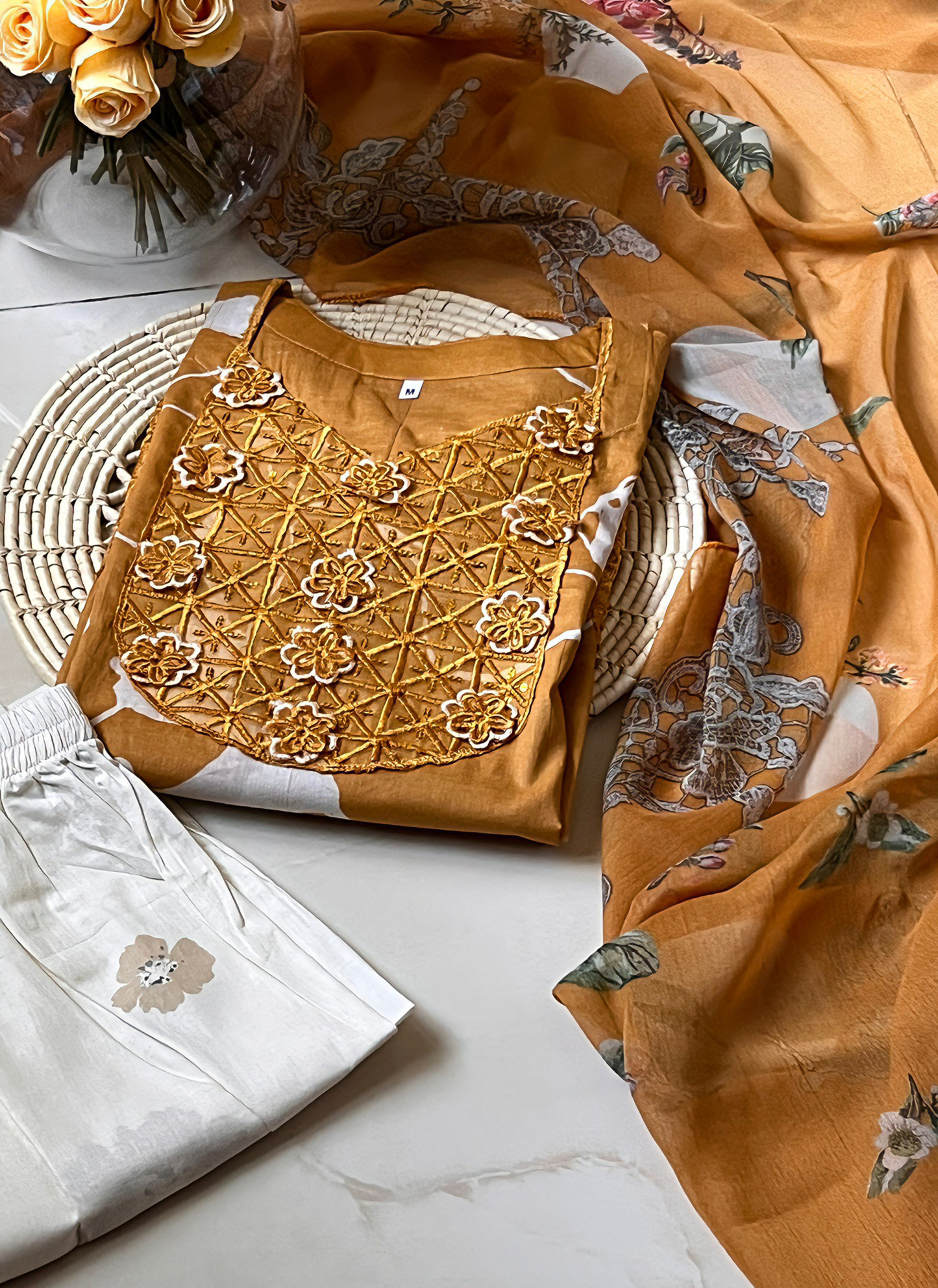 Ready-To-Wear Lawn 3pc Embroidered