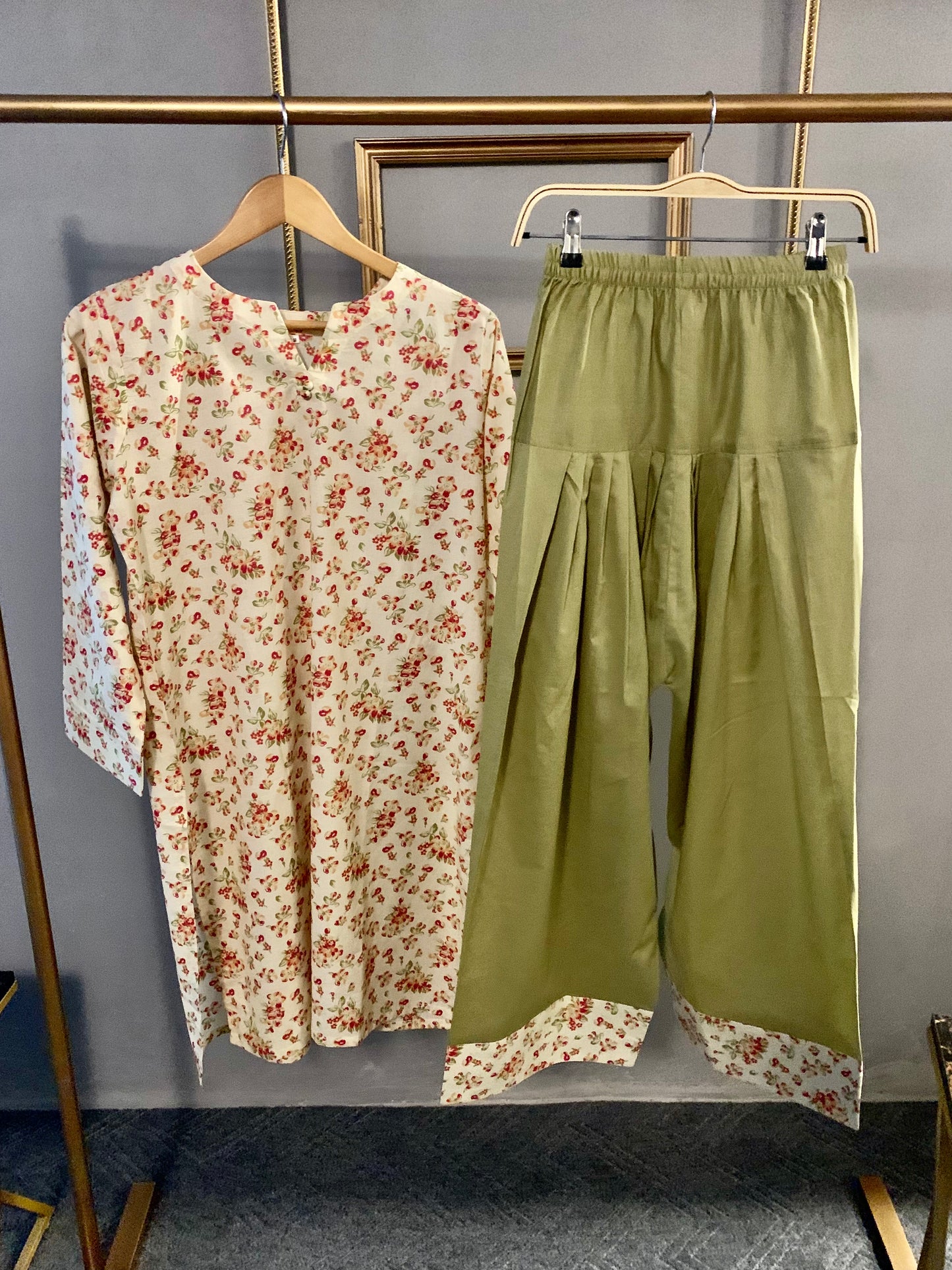 Farshi Style Ready-To-Wear Lawn 2pc Printed