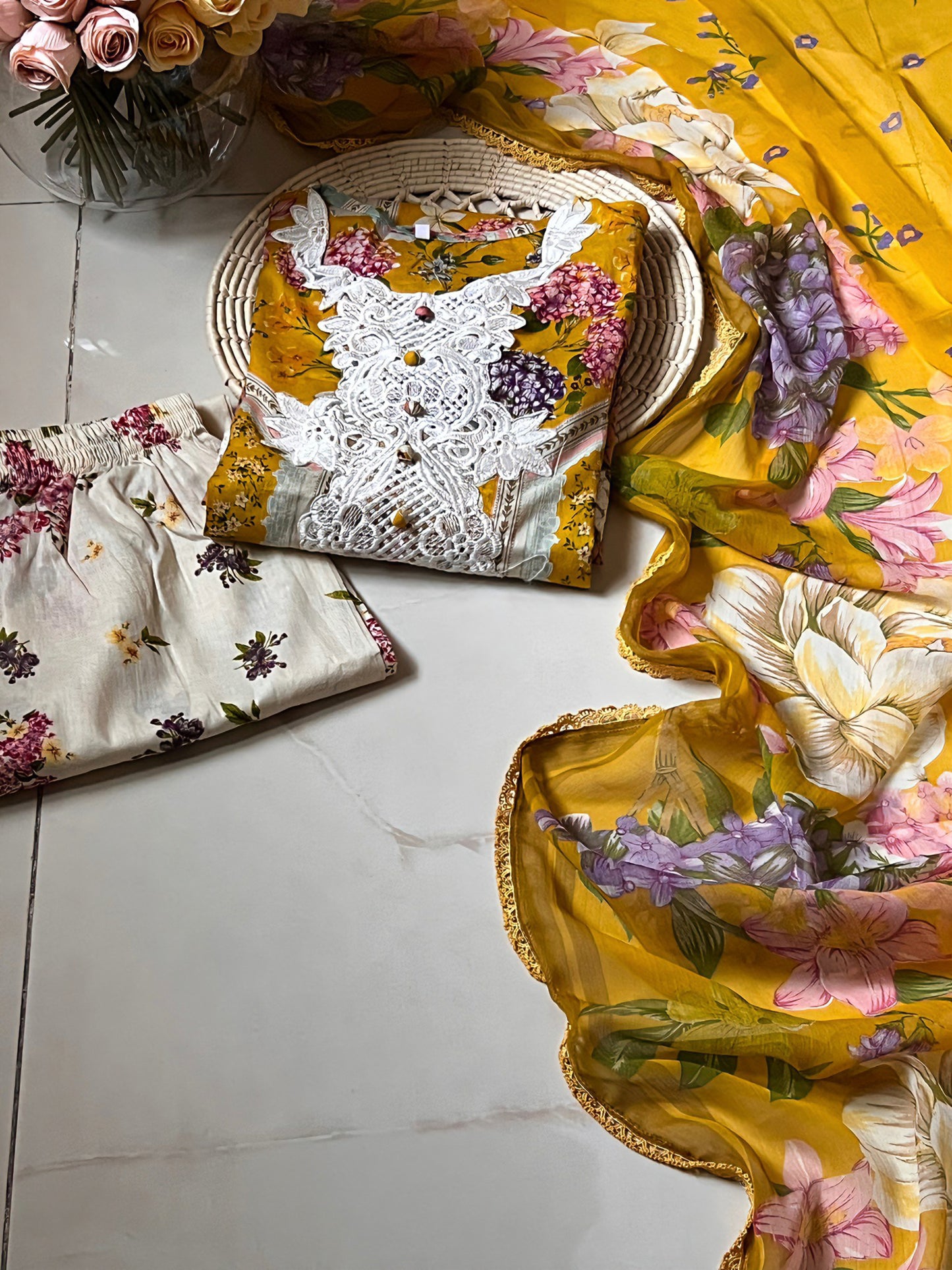 Ready-To-Wear Lawn 3pc Embroidered