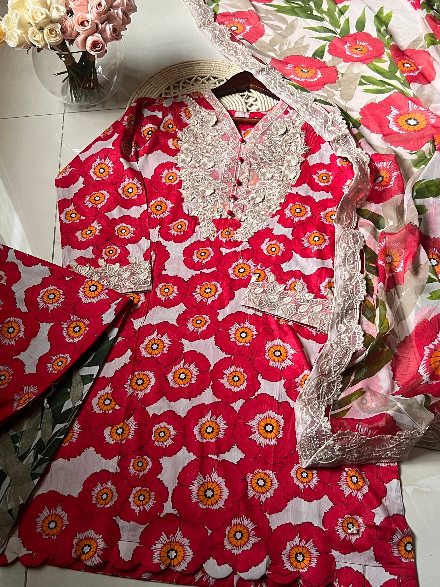 Ready-To-Wear Lawn 3pc Embroidered