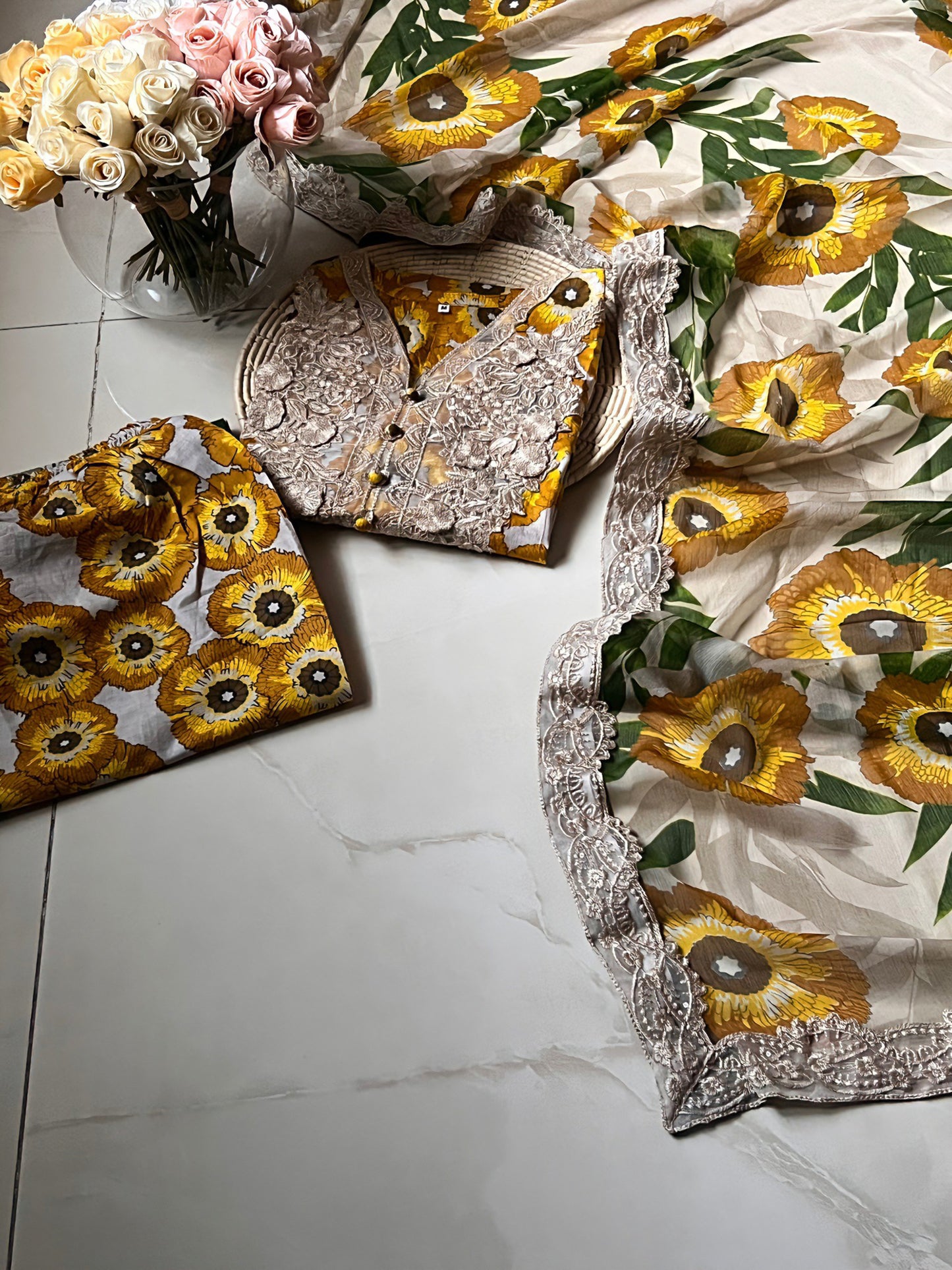 Ready-To-Wear Lawn 3pc Embroidered