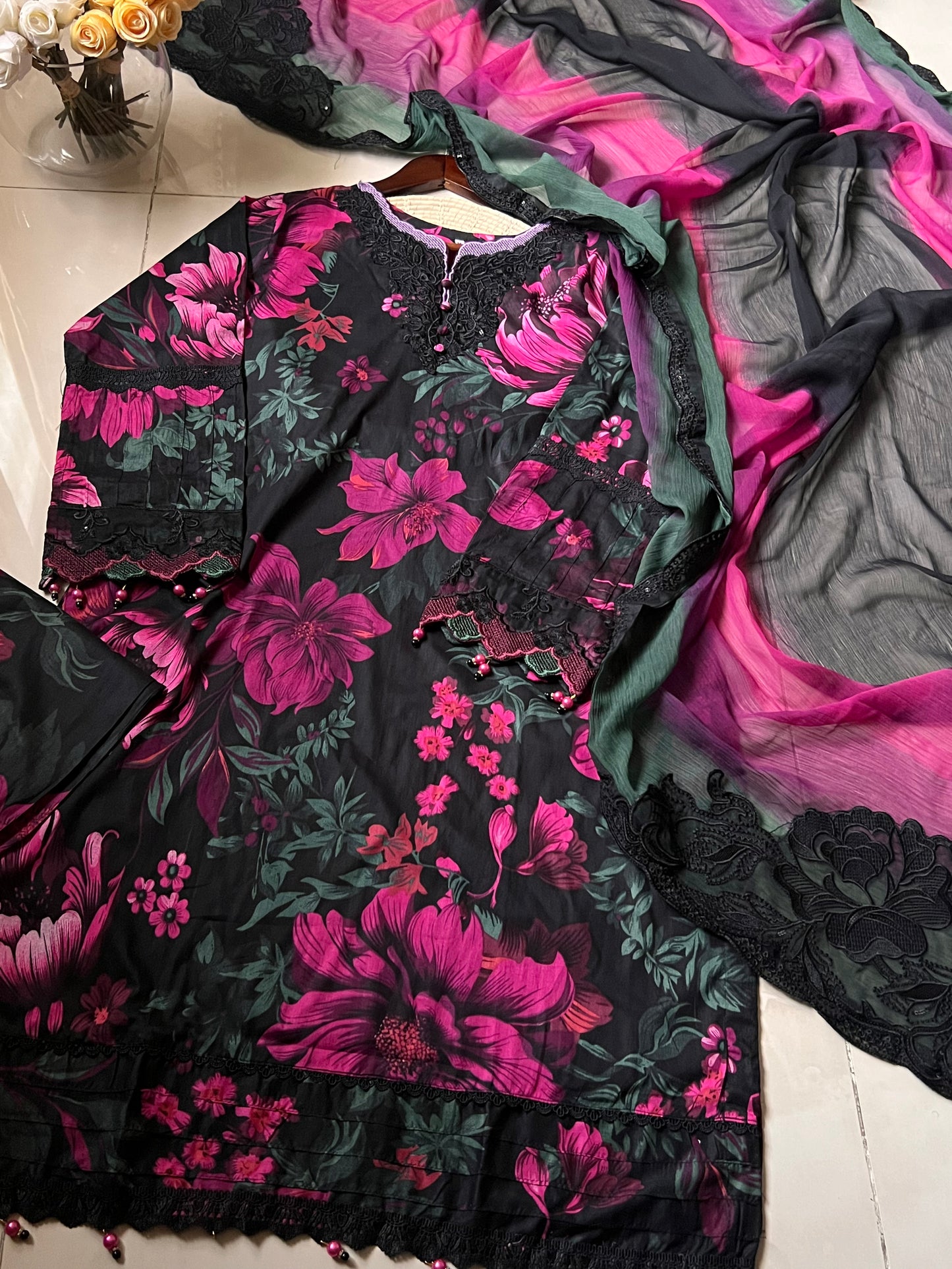 Ready-To-Wear Lawn 3pc Embroidered