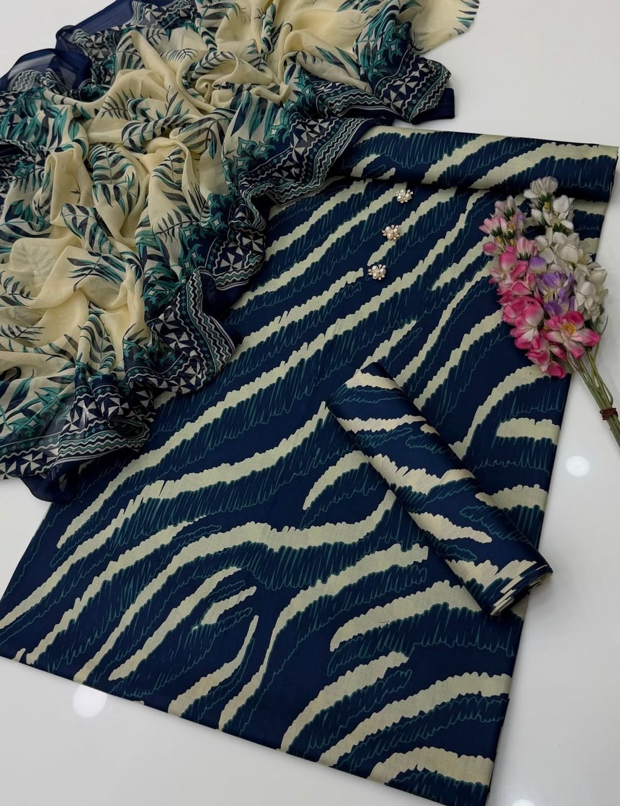 Digital Printed Swiss Lawn 3pc