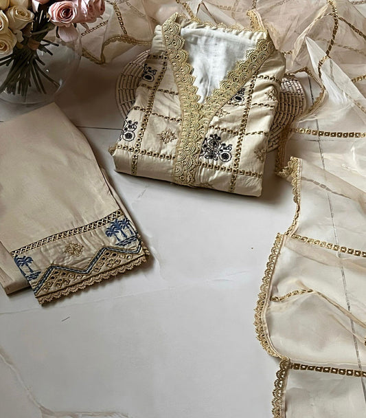 Ready-To-Wear Fancy Lawn 3pc Embroidered