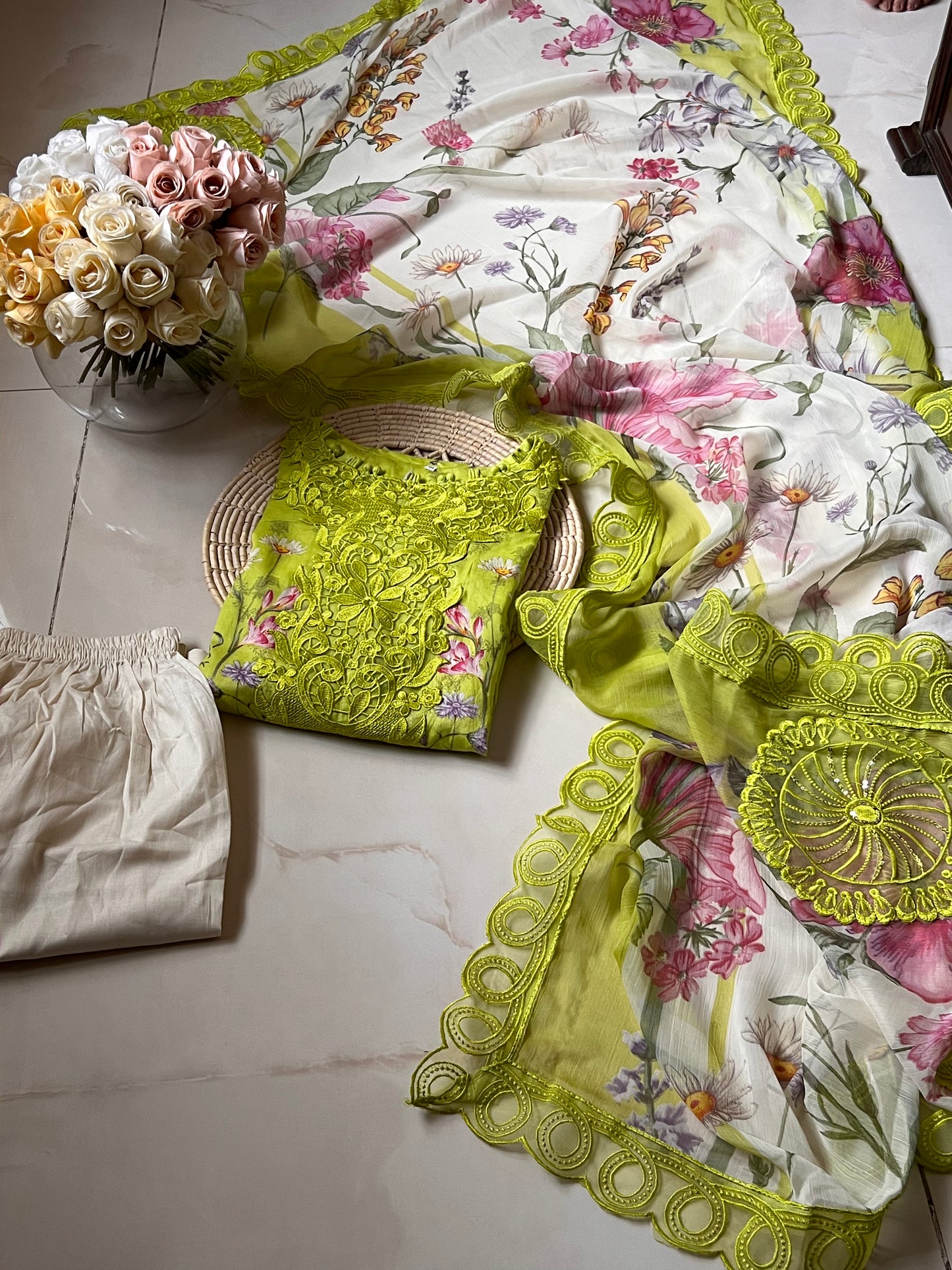Ready-To-Wear Lawn 3pc Embroidered