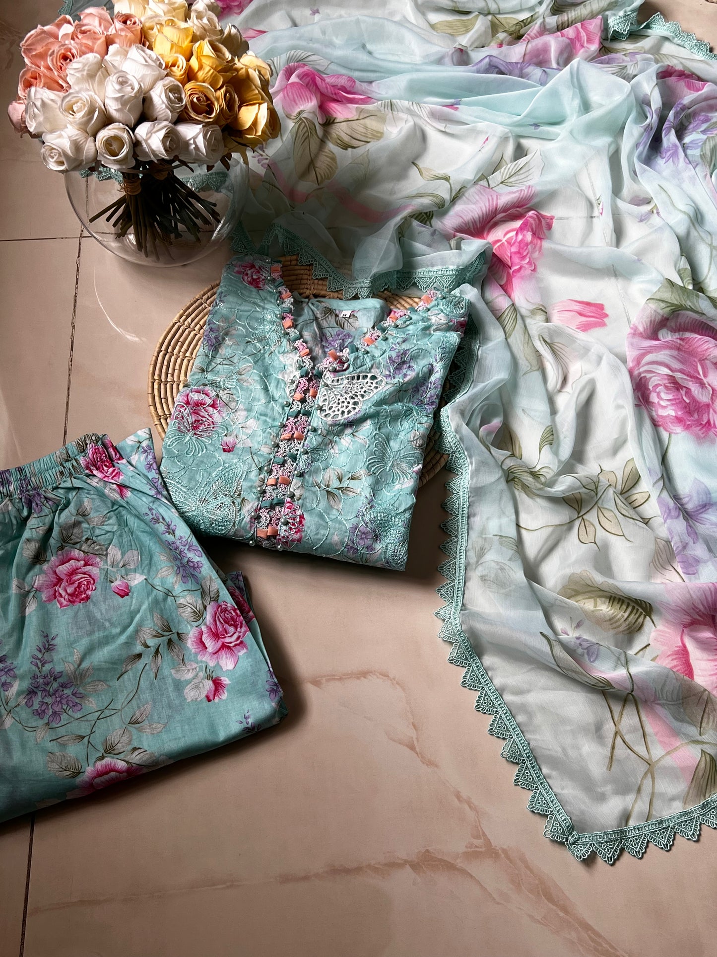 Ready-To-Wear Chikankari Lawn 3pc